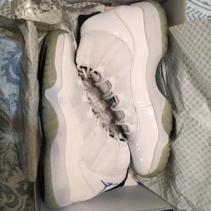 2014 Legend Blue 11s sz 11 New in Box